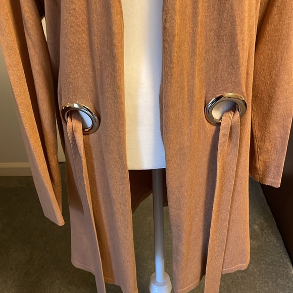 Camel color cardigan with belt - Picture 2 of 6